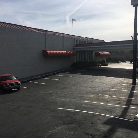 Peachtree Inn & Suites Doraville Exterior foto