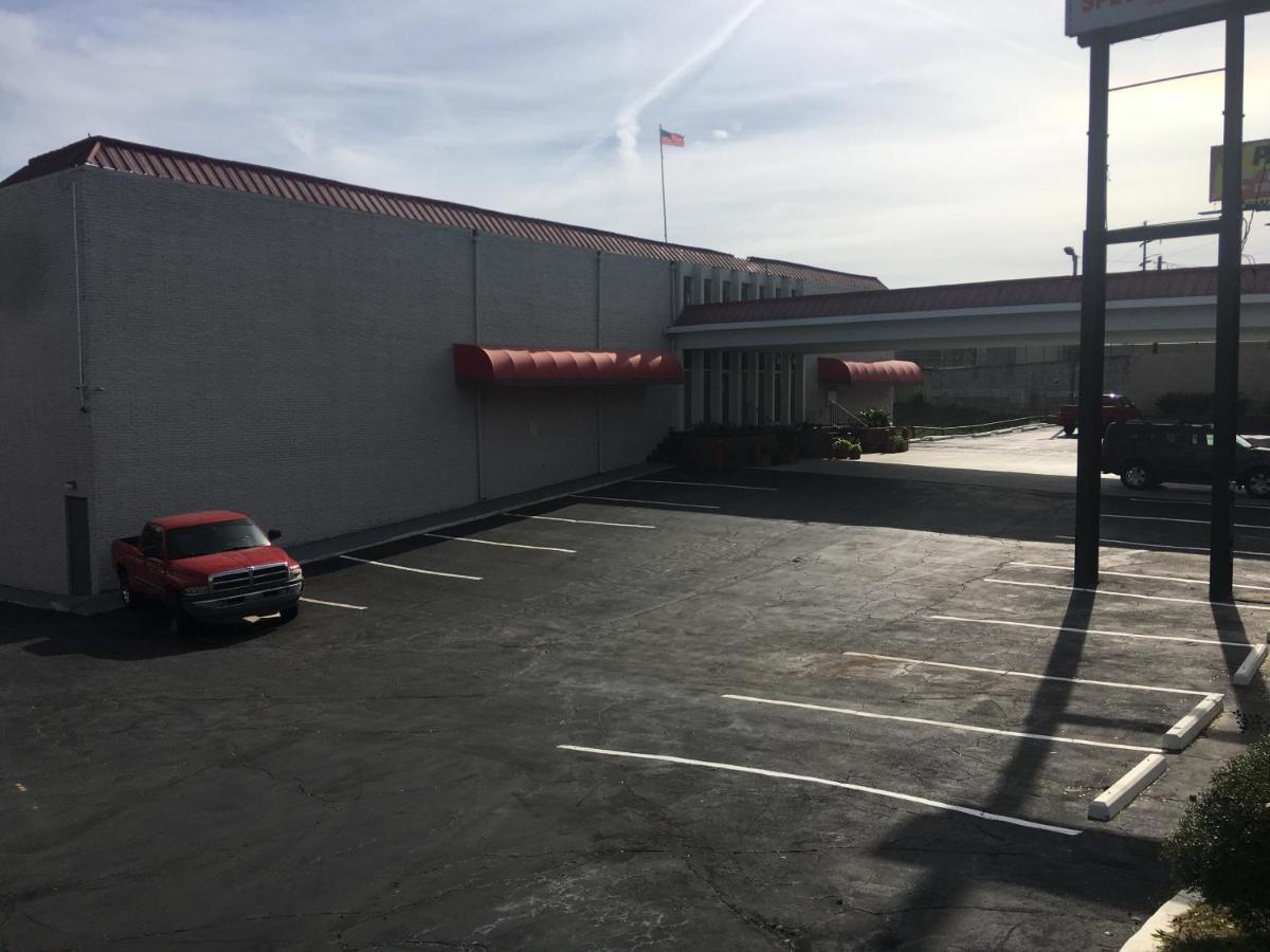 Peachtree Inn & Suites Doraville Exterior foto